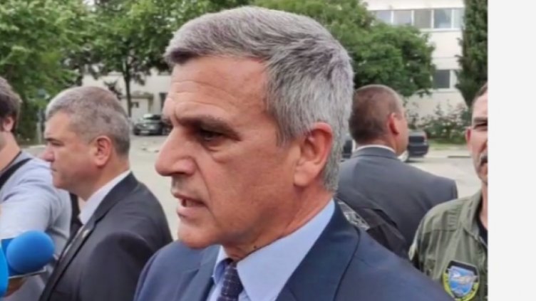  Черната кутия на падналия изтребител не е намерена (Видео)