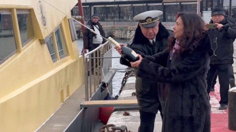 Морско училище прие в състава си нов катер (ВИДЕО)