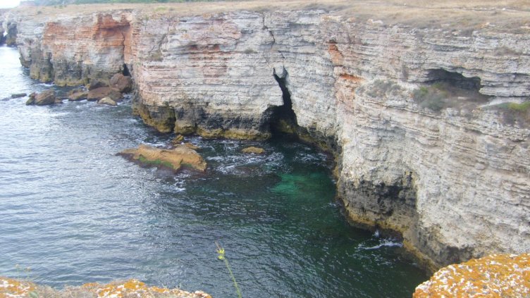 Премахват незаконния строеж в „Яйлата” доброволно до края на юли
