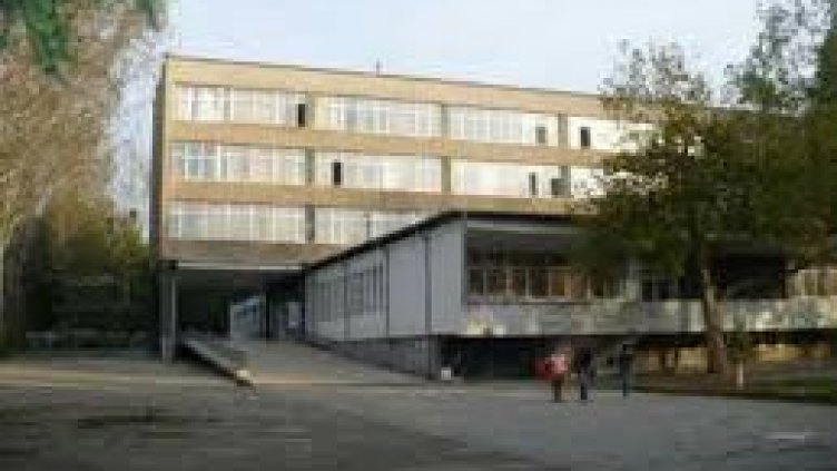 Скандал във варненска гимназия