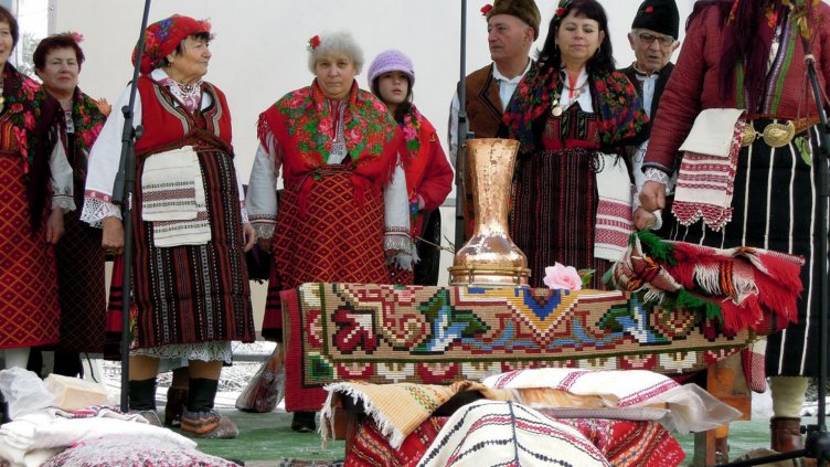 Честваме Бабинден