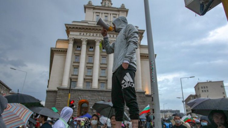 Всеки втори подкрепя идеята за предсрочни избори