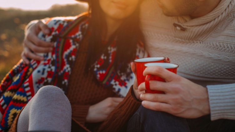 Любовен хороскоп за декември 2018 – Половината от зодиака е на крилете на Амур