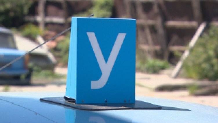 Автоинструктори: По-тежки шофьорски изпити срещу войната на пътя