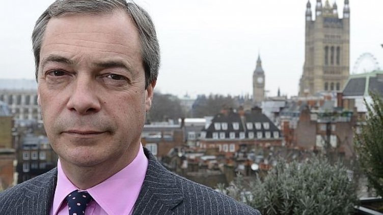 Фараж се връща в политиката, ако Brexit не се състои