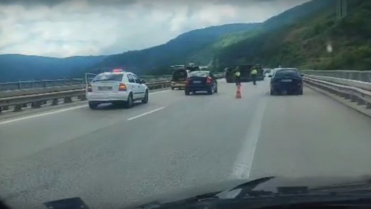 Катастрофа затвори АМ "Хемус" край Каспичан