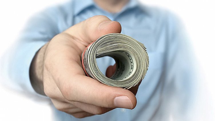 Над 3000 българи са дали или получили приятелски заем над 40 хил. лв.