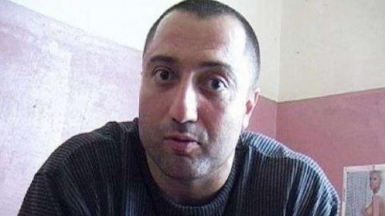 Митьо Очите обявен за международно издирване