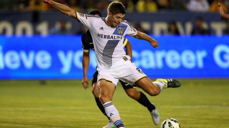 Стивън Джерард дебютира за &bdquo;ЛА Галакси&ldquo; с победа