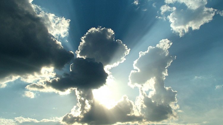 В страната се очакват бури и градушки