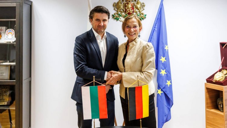 Обсъдиха възможностите за повече немски туристи по българското Черноморие