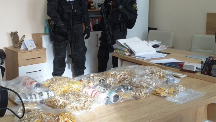 Акция: Иззеха всичкото злато от магазин във Варна