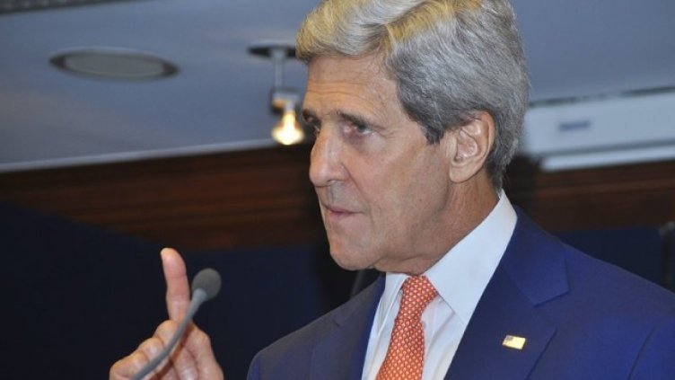 Северна Корея се подигра на Джон Кери