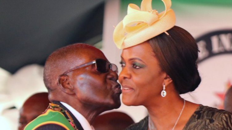 Първата дама на Зимбабве обвинена в побой
