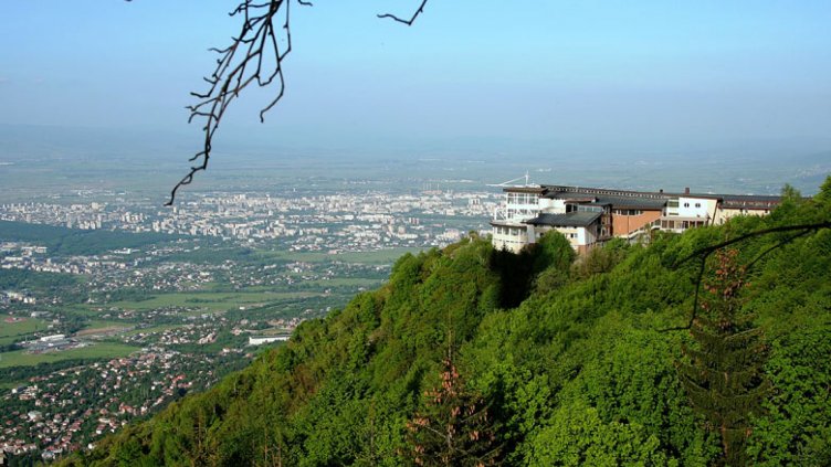 Спасиха паднало от скали момче на Витоша  