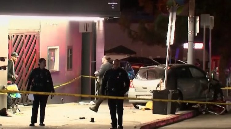 Откриха прострелян мъжа, управлявал автомобила, врязал се в тълпа в Лос Анджелис