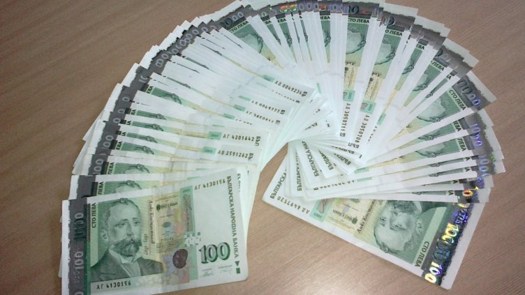 BG Експеримент: И бедни, и богати с пари на ръка