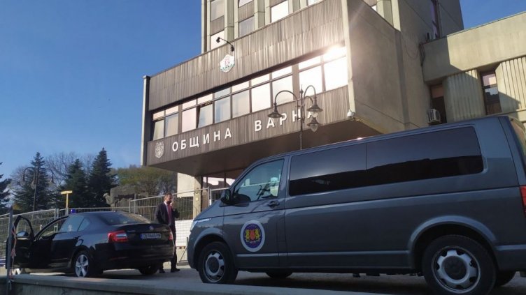 "Цацаров" решава дали има престъпление в Община Варна