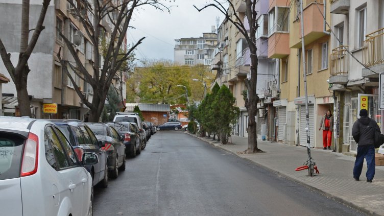 Чертаят „зелена зона“ в района на Колхозния пазар
