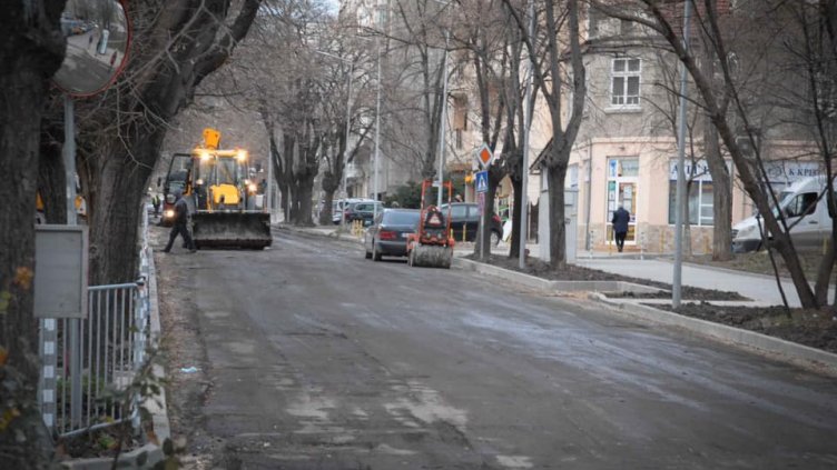 Подготвят за асфалтиране ул. “Братя Бъкстон” във Варна