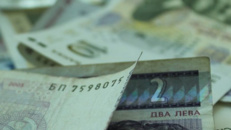 Във Варна осъдиха условно наркозависима за кражба на пари и дебитни карти