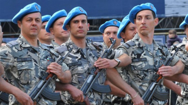 Начална заплата на войник - 609 лв., Ненчев иска 2500 лв.