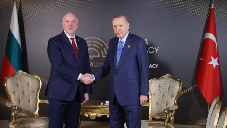 Желязков и Ердоган обсъдиха добросъседските отношения в Анталия