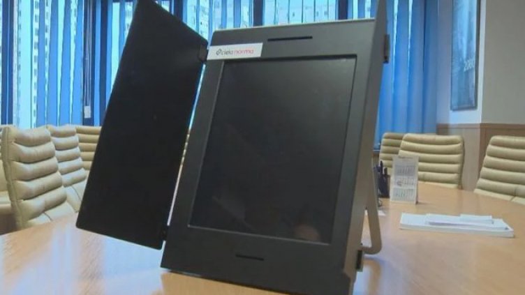 ЦИК подписа договор за доставка на машините за парламентарните избори