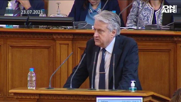 Новият тип политическо говорене у нас: С гол г*з таралеж ще мачкаш...