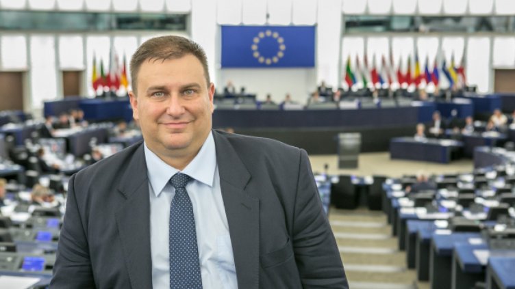 ЦИК реши: Емил Радев става евродепутат