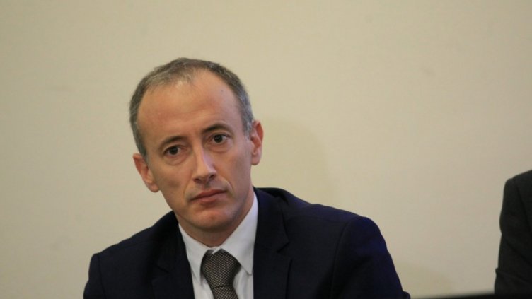 Красимир Вълчев: Има опасност учебната година да бъде удължена