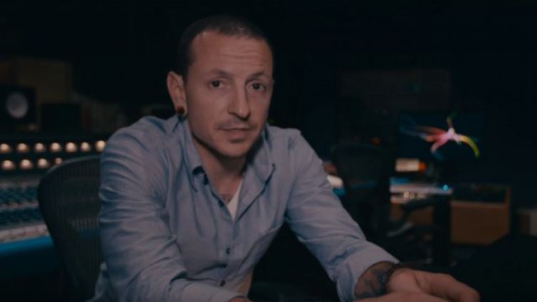 Погребаха Честър Бенингтън