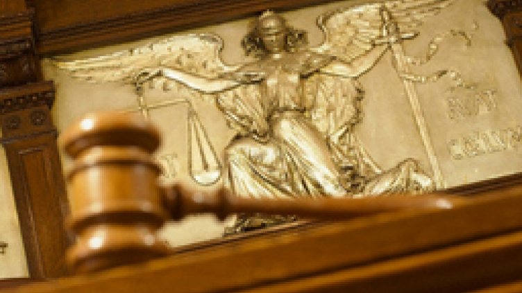 Пеевски и Цветан Василев внесоха сигнали един срещу друг в прокуратурата