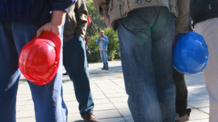 Съкратените миньори от рудник “Бабино“ са получили част от обезщетенията си