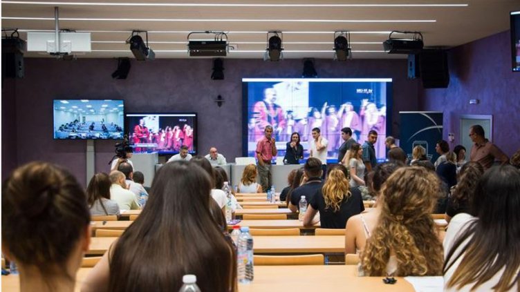 Само отличници с шанс за прием в МУ-Варна