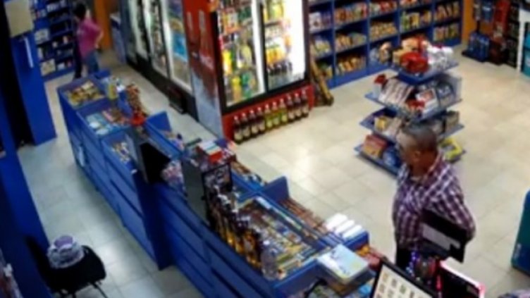 31-годишен открадна козметика от магазин във Владиславово