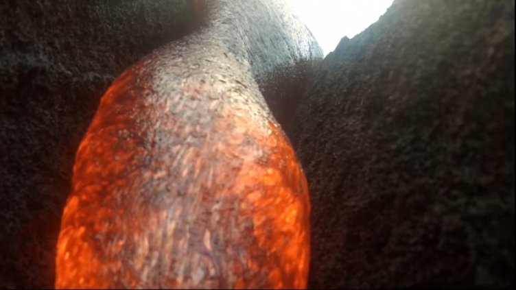 Камера бе погълната от изригваща лава и записа всичко (ВИДЕО)