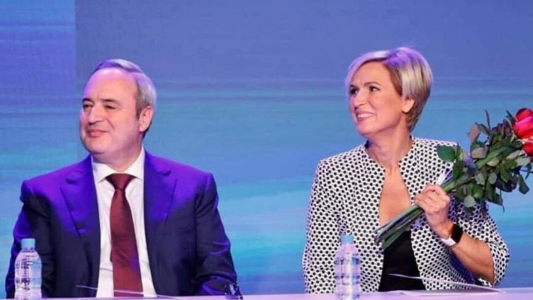 БЗНС застава зад двойката Герджиков-Митева