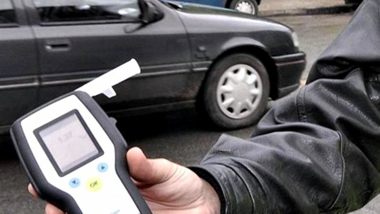Пиян с 2,67 промила катастрофира край изборна секция  