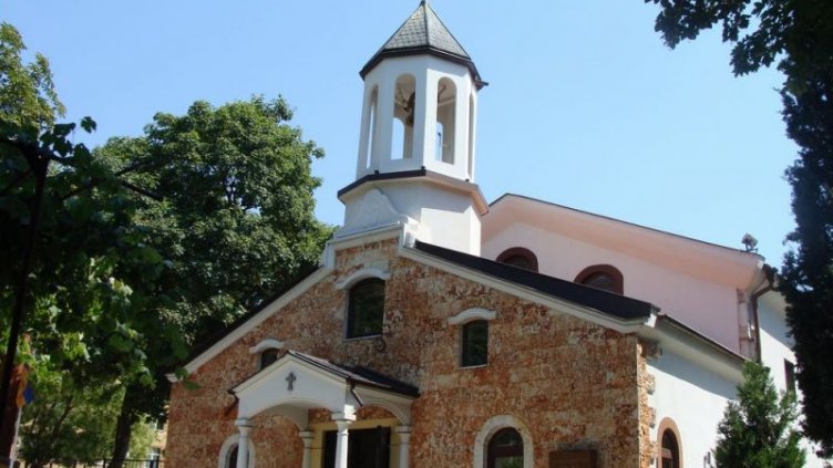 Арменската църква във Варна отпразнува 170 г. от създаването си