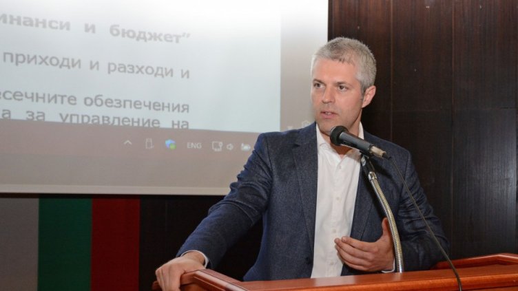 „Възраждане” и ПП-ДБ се скараха заради проваленото гласуване на бюджета на Варна