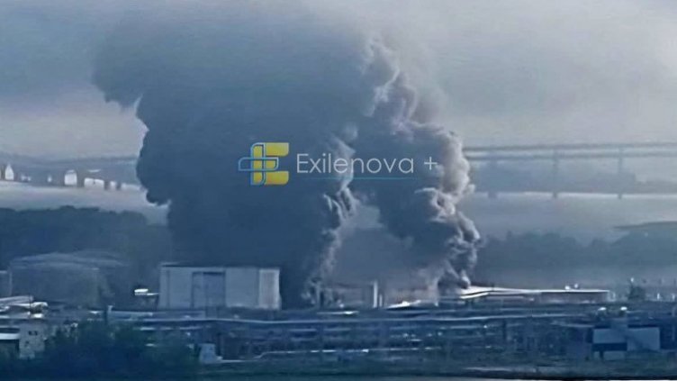 Украйна удари голям петролен терминал в Санкт Петербург