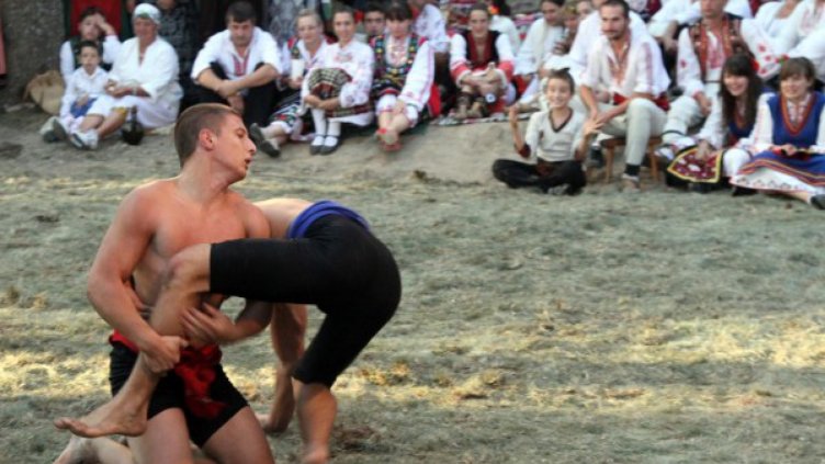 Дни до фестивала в Жеравна, очакват Кобрата в носия