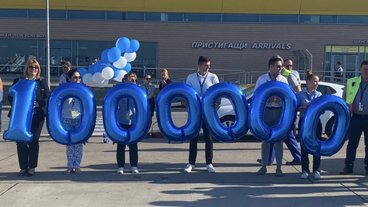 Летище Варна посрещна милионния си пътник за 2025 г.