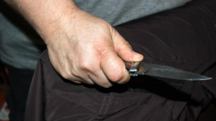 Варненец наръга мъж след скандал в магазина