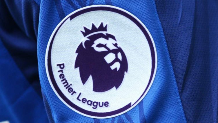 Във Висшата лига няма да намаляват заплатите си? 