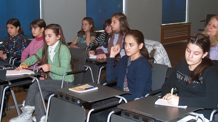 Трима си поделиха първите места в математически конкурс