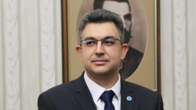 МОН: Дисертацията на кандидата за премиер е нередовна