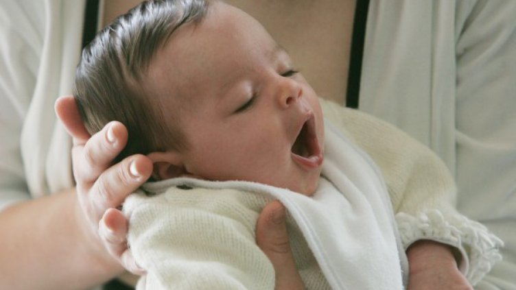 Българката първо ражда, след това сключва брак