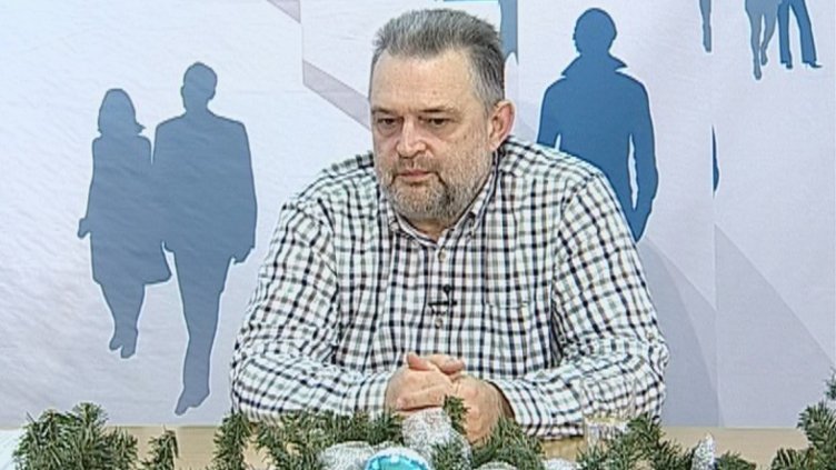 "Щрихи от утрото" (29.12.2015) - Кой и защо посегна на сградата на Кукления театър във Варна?